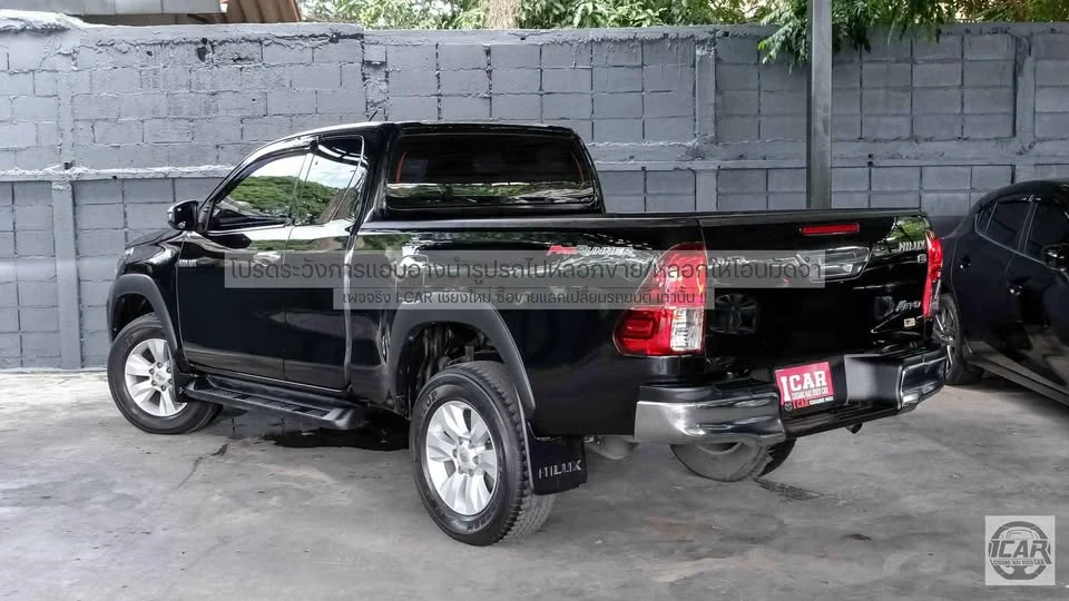 2019 Toyota Hilux VIII 2