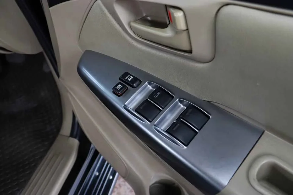 2013 Toyota Hilux VII 2