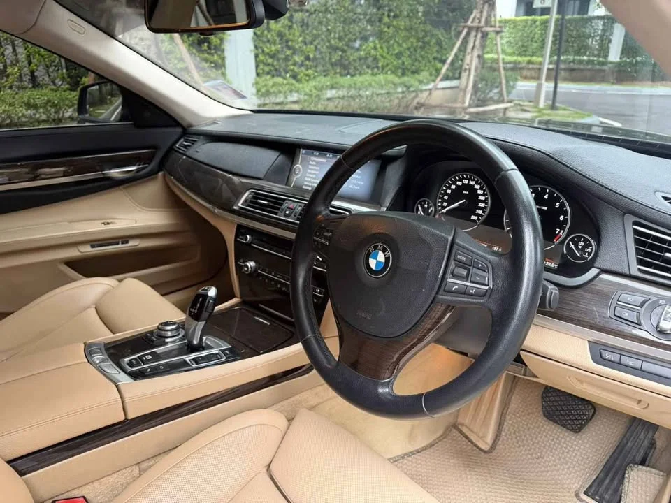 2011 BMW 7er F01, F02 2