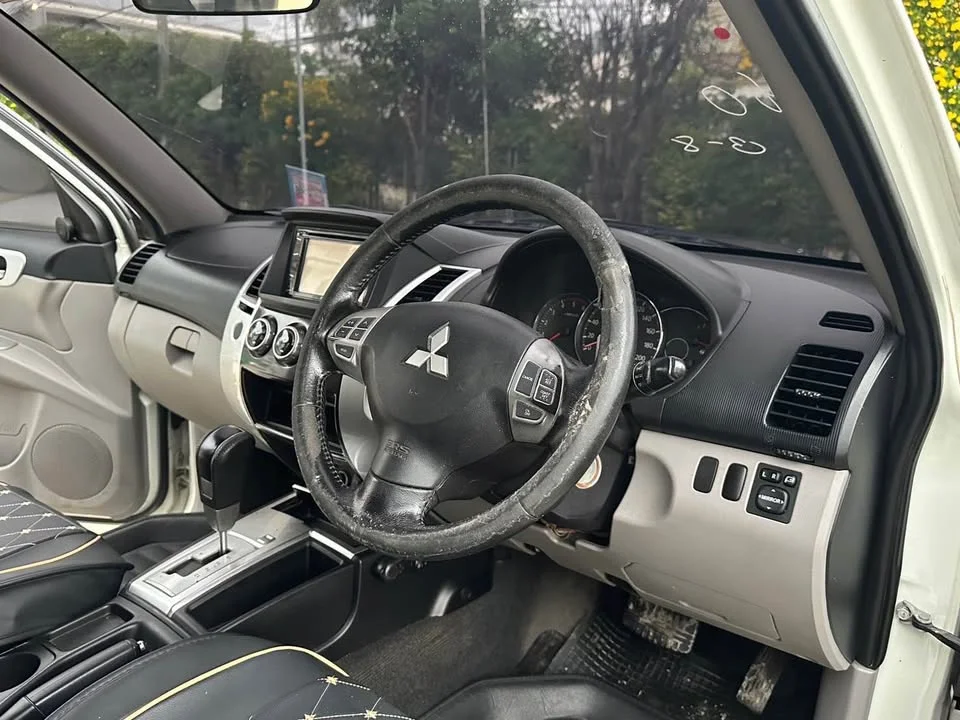 2013 Mitsubishi Pajero Sport II 3