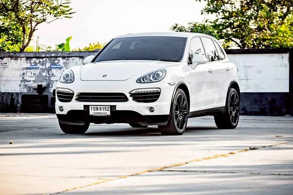 2010 Porsche Cayenne II 3