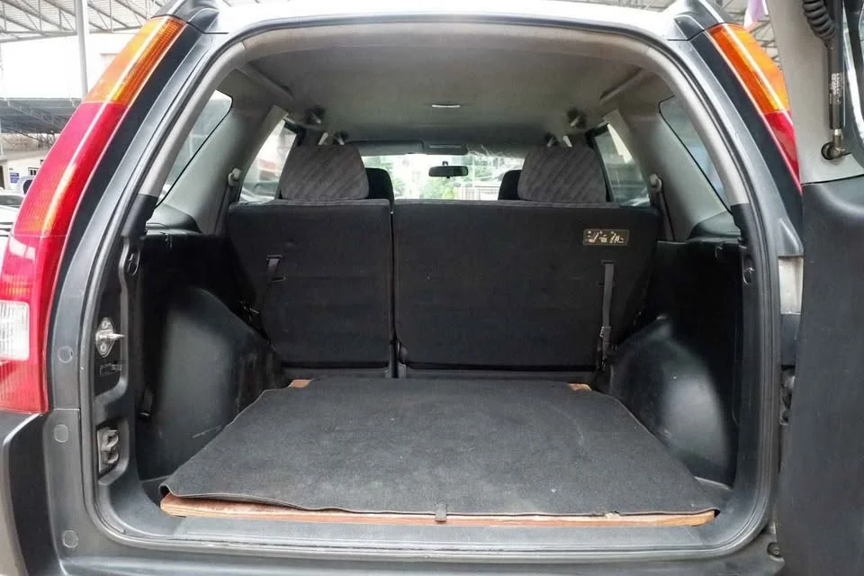 2002 Honda CR-V II 3