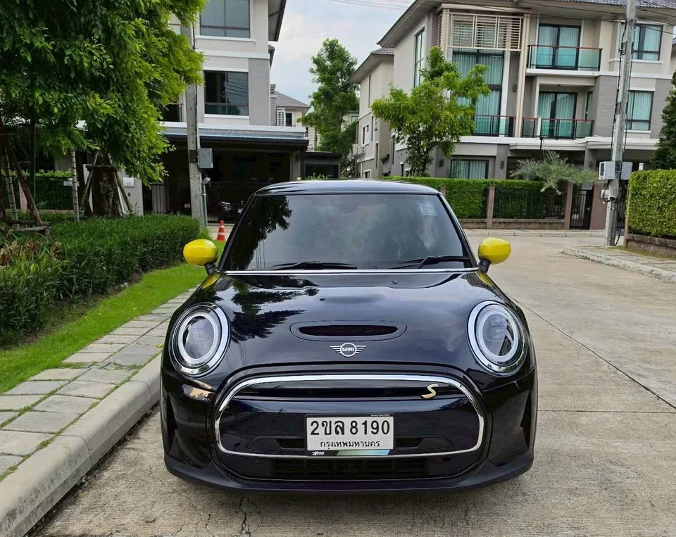 2021 Mini Hatch  III 2
