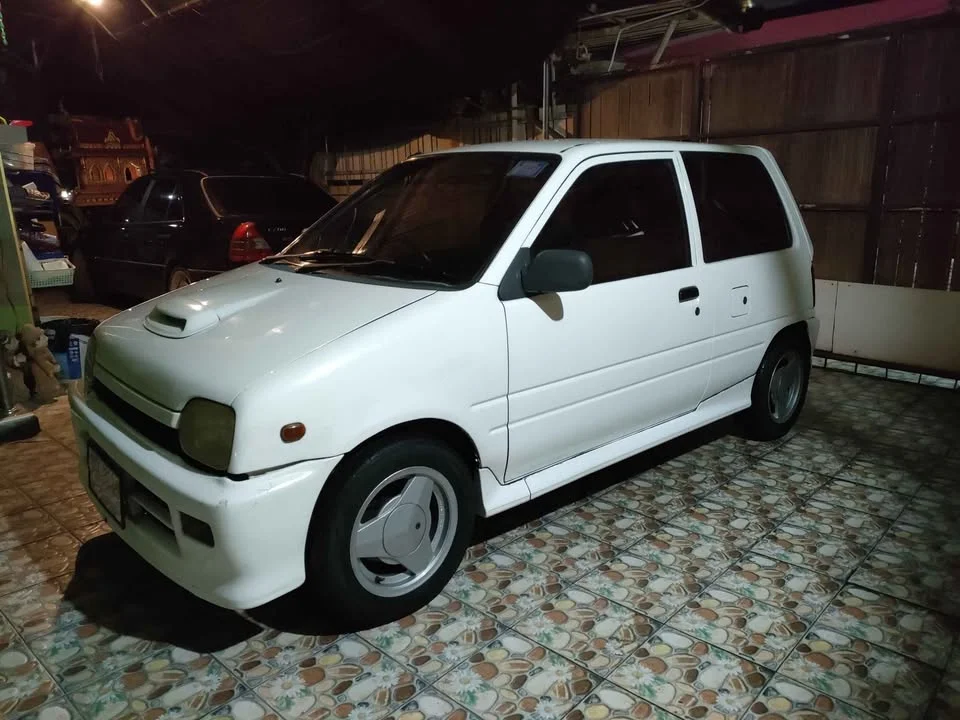 1992 Daihatsu Mira L200 3