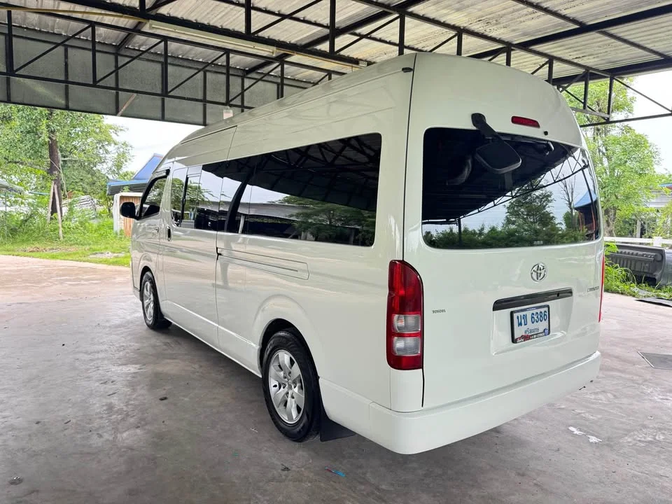 2009 Toyota Commuter V (H200) 3