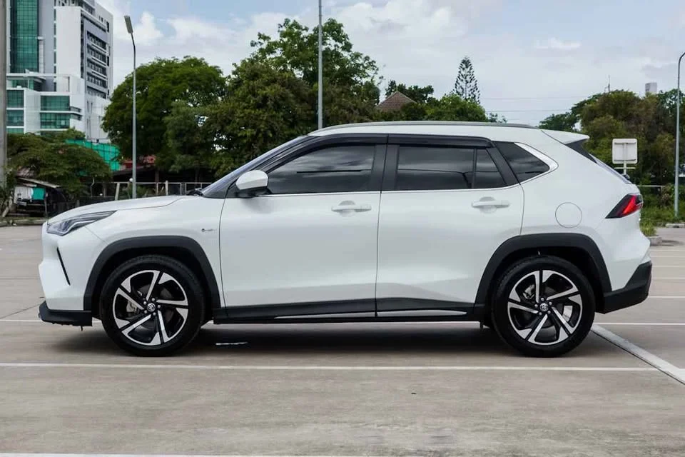 2023 Toyota Yaris Cross AC200 2