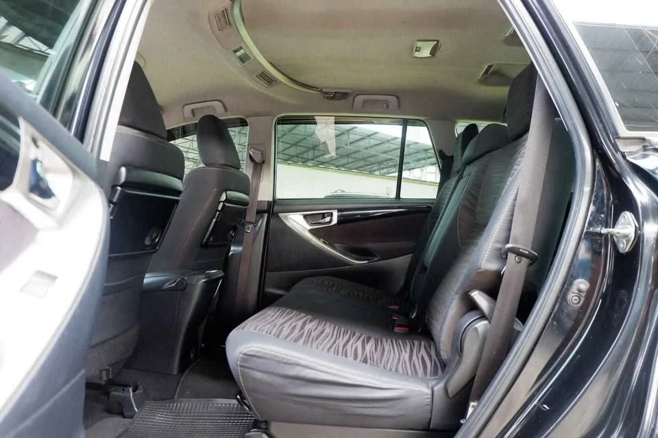 2018 Toyota Innova II 2