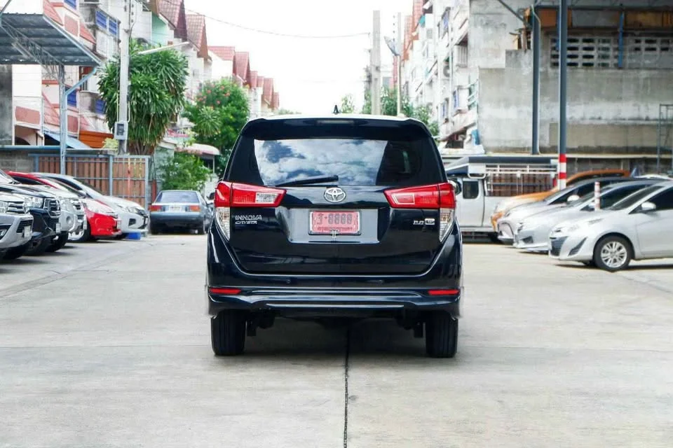 2018 Toyota Innova II 3