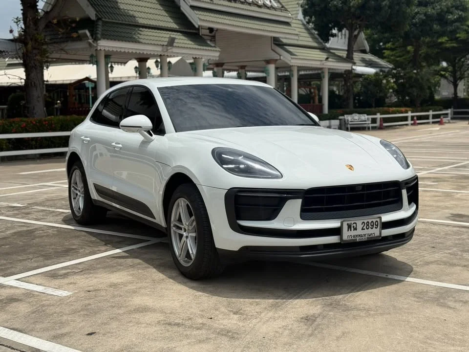 2022 Porsche Macan I 3