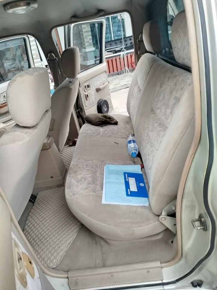 2002 Nissan Frontier I 3