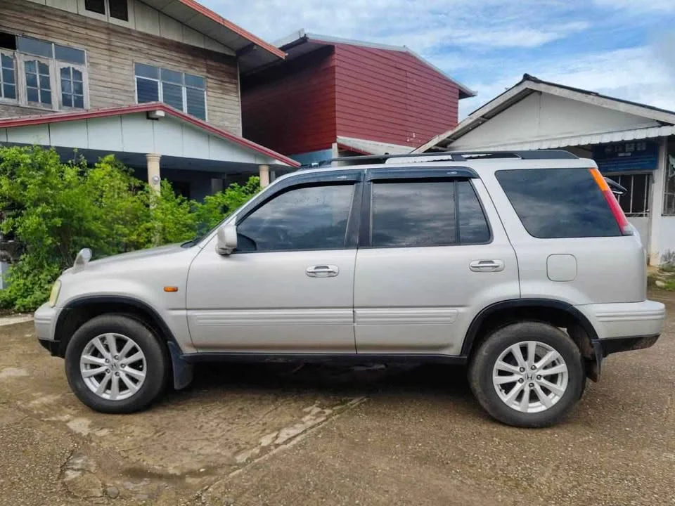 2542 Honda CR-V I 3