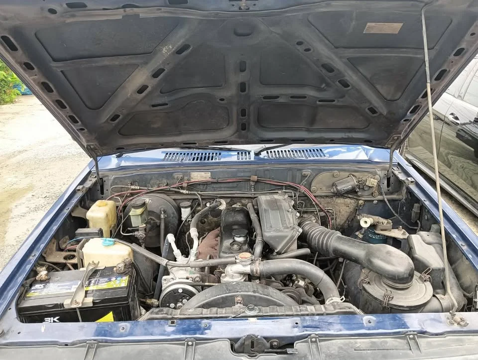 Mazda B2500 IV 2