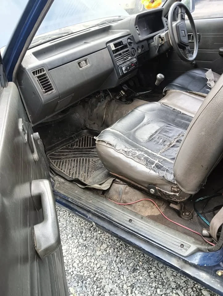 Mazda B2500 IV 3