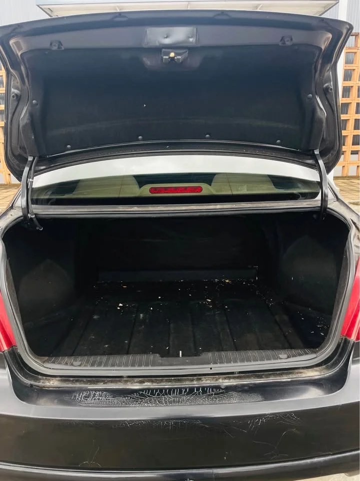 2005 Chevrolet Optra 3