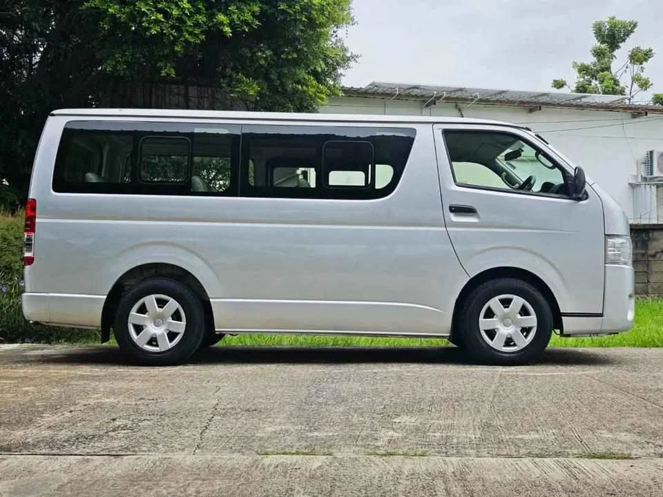 2017 Toyota HiAce V (H200) 3