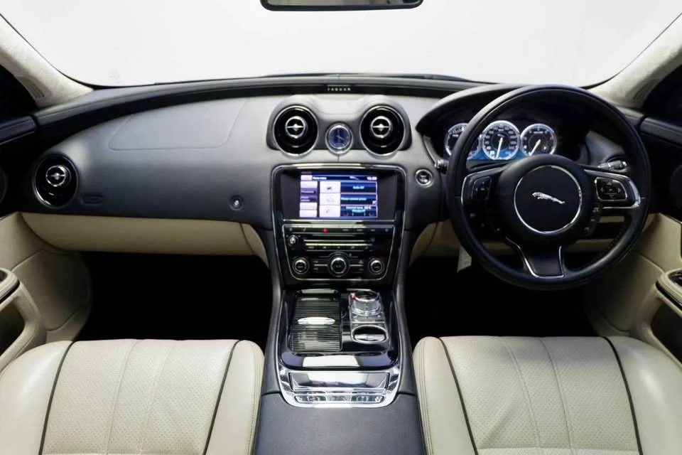 2013 Jaguar XJ X351 2