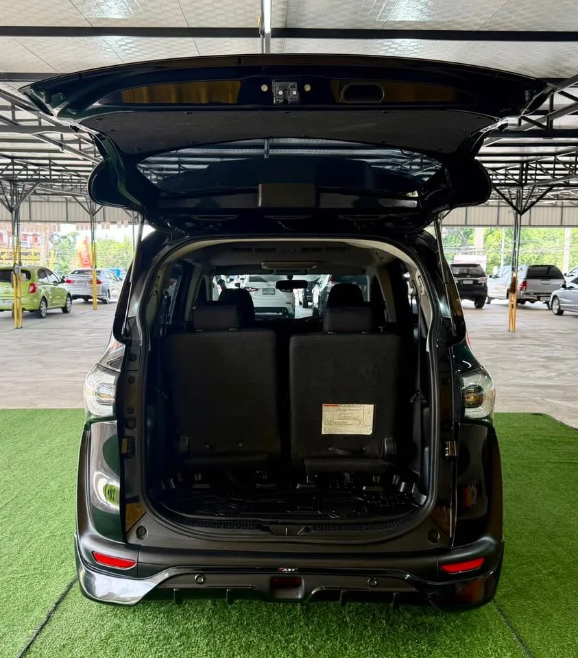 2018 Toyota Sienta II 3