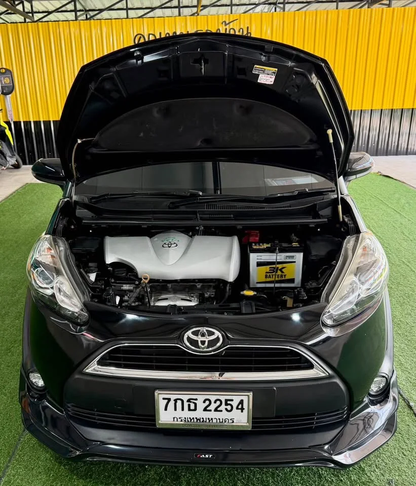 2018 Toyota Sienta II 2