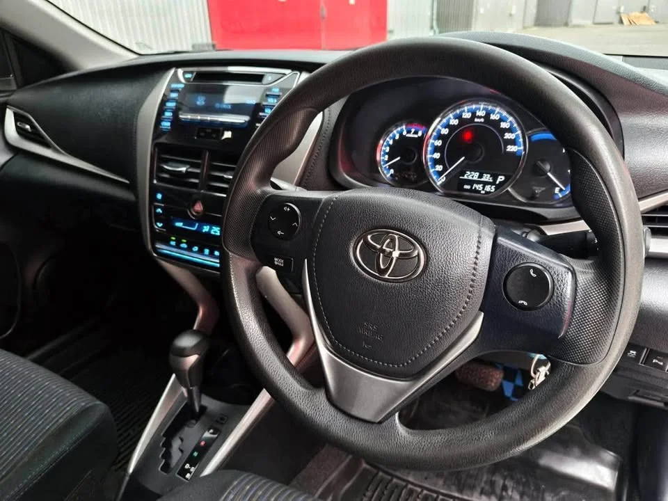 2019 Toyota Yaris ATIV III 2