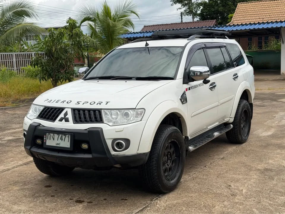 2011 Mitsubishi Pajero Sport II 2