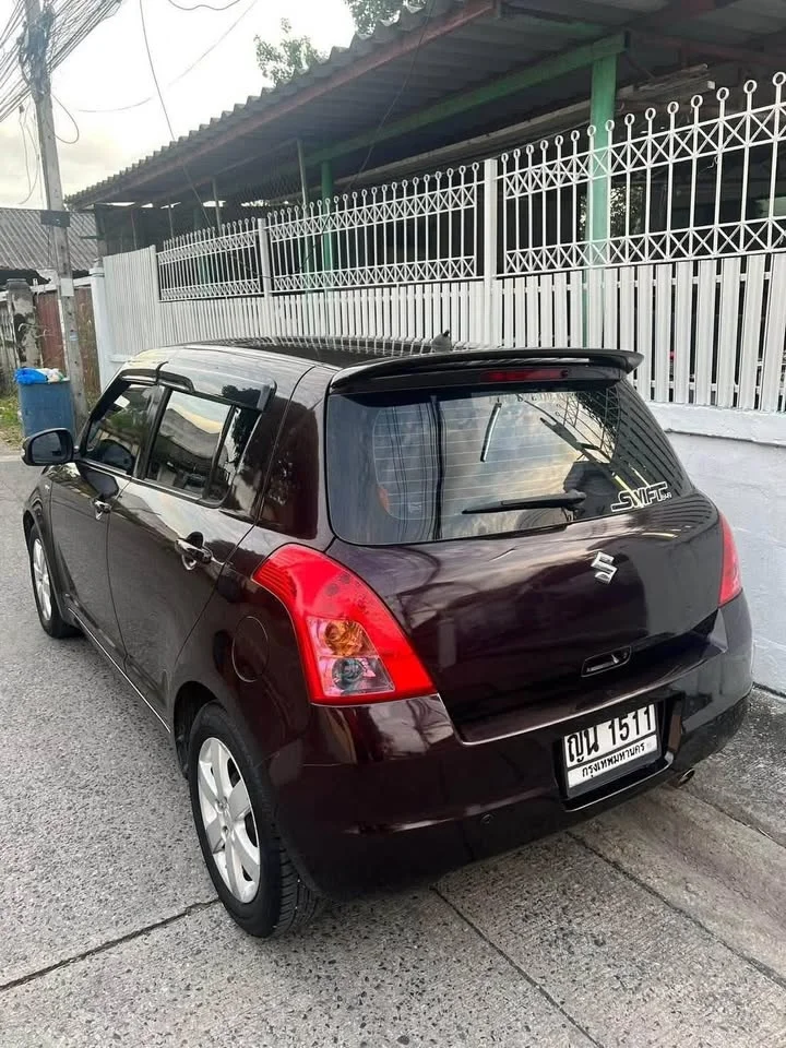 2011 Suzuki Swift I 3