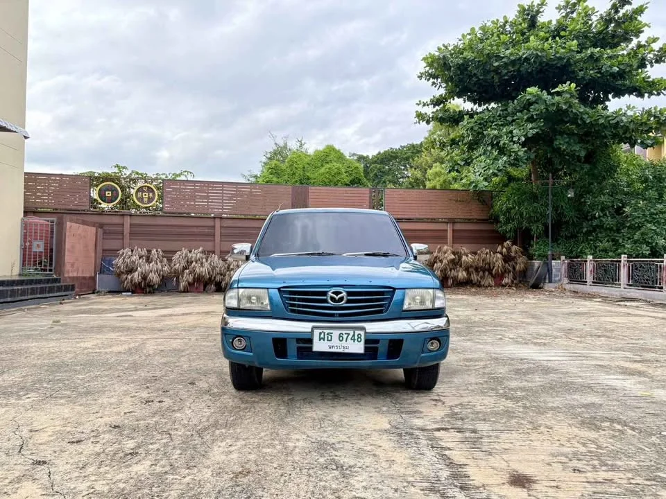 2005 Mazda 2500 Fighter V 2