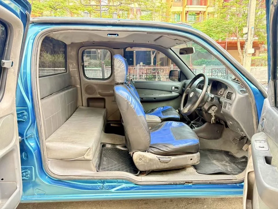 2005 Mazda 2500 Fighter V 3