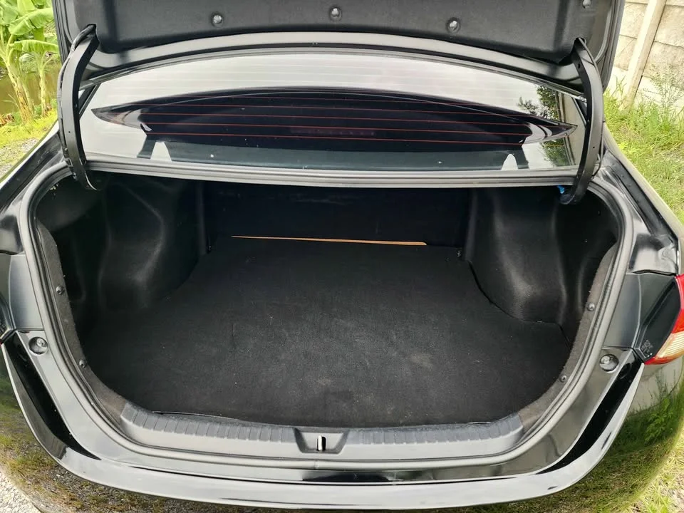 2019 Toyota Yaris ATIV III 2