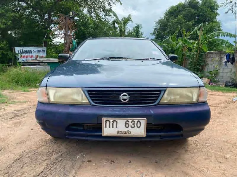1995 Nissan Sunny IV 2