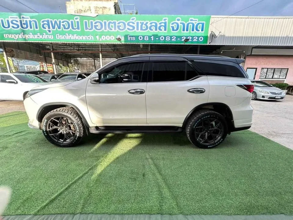 2017 Toyota Fortuner II 3