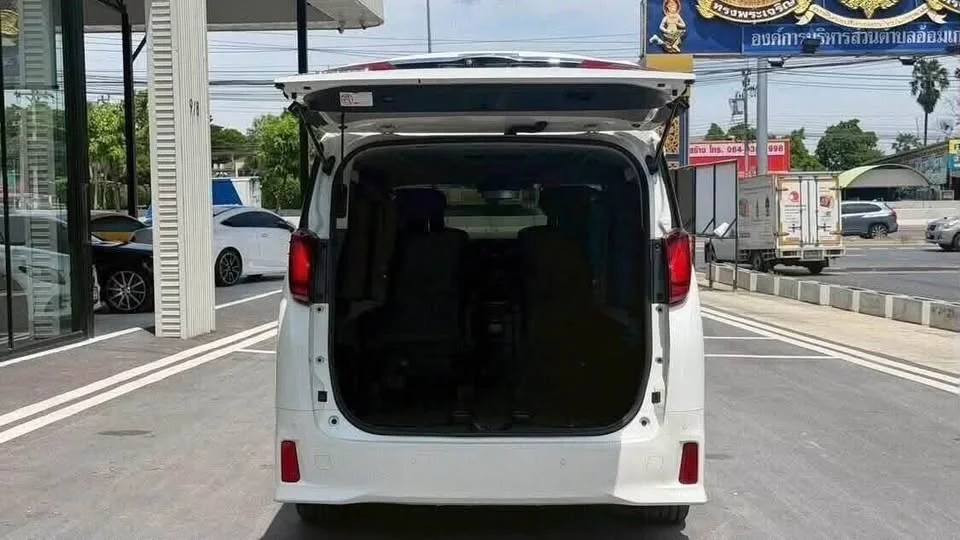 2023 Toyota Alphard, Vellfire III (AH30) 3
