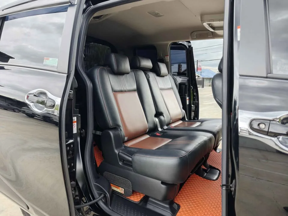 2017 Toyota Sienta II 3