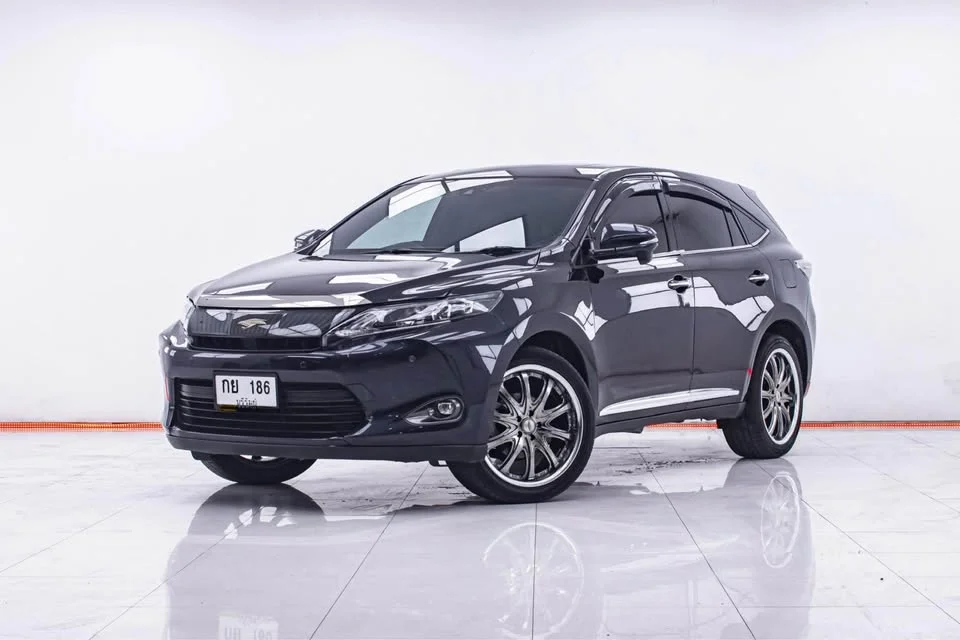 2015 Toyota Harrier III 2