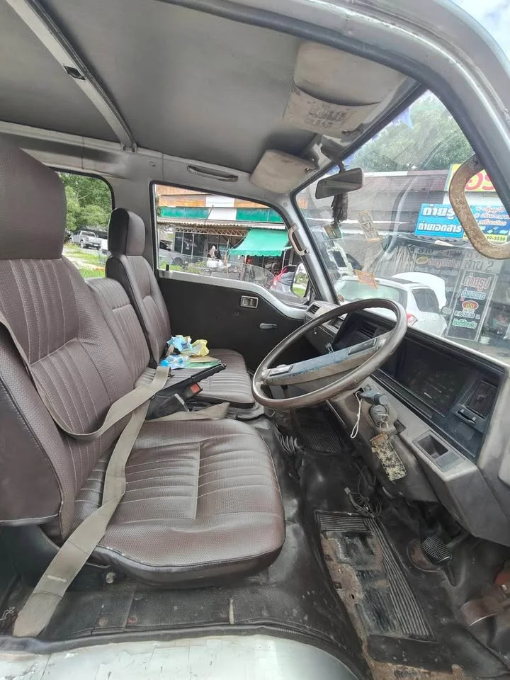 1998 Nissan Urvan IV (E24) 2
