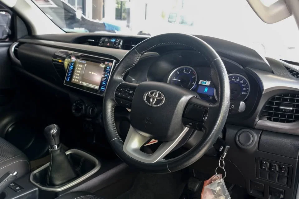 2019 Toyota Hilux VIII 3