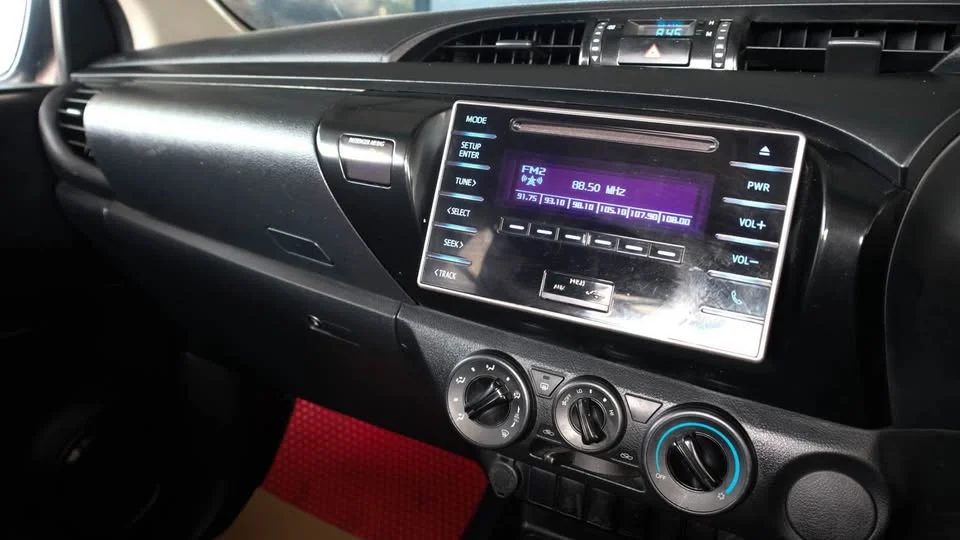 2018 Toyota Hilux VIII 3