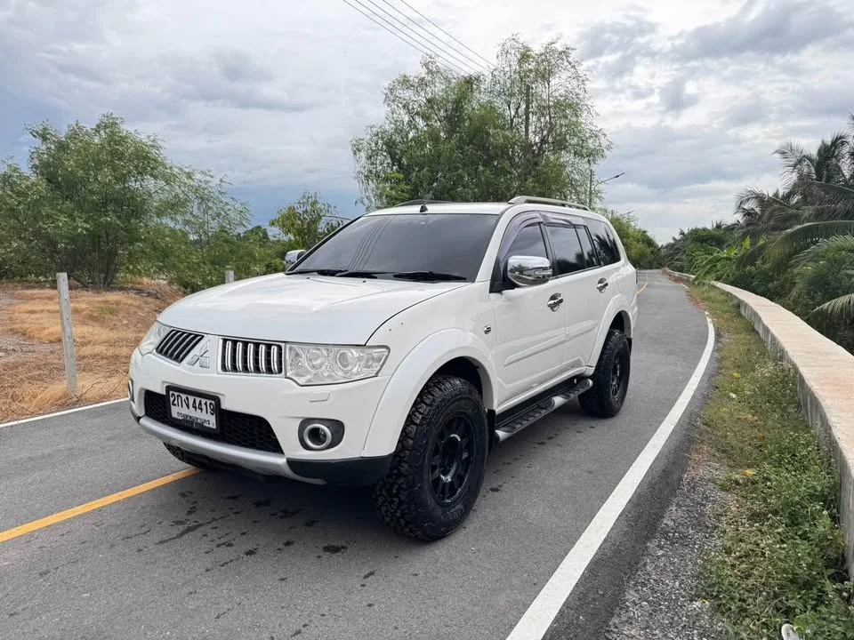 2012 Mitsubishi Pajero Sport II 3