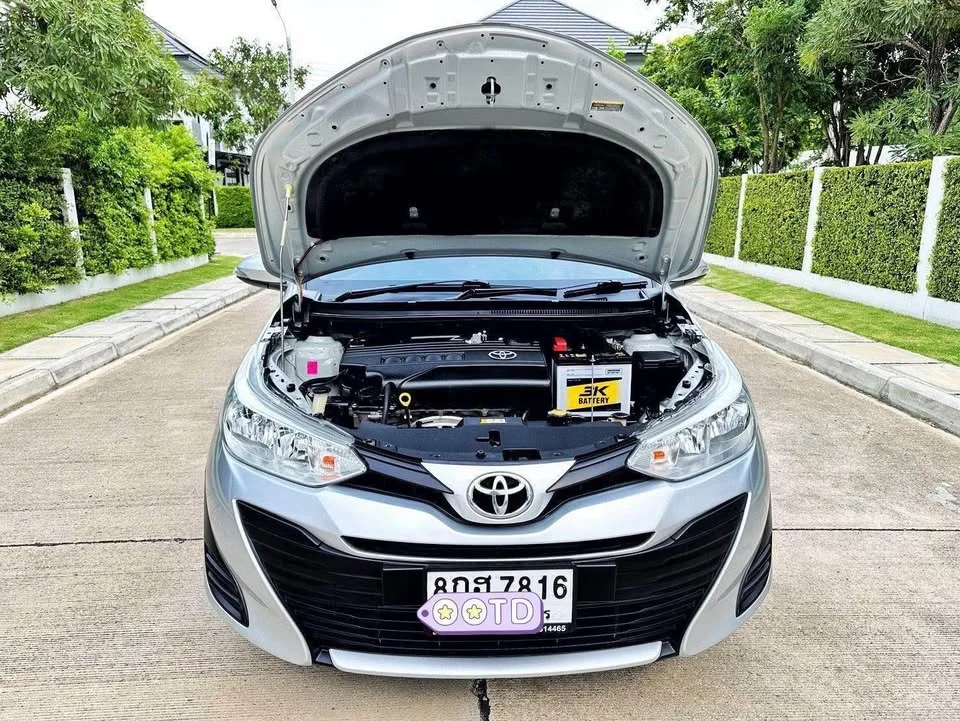 2019 Toyota Yaris ATIV III 2