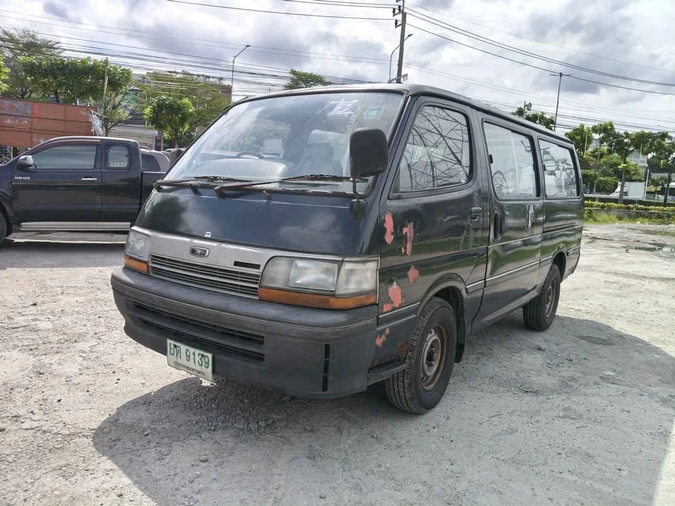 1998 Toyota Commuter IV (H100) 2