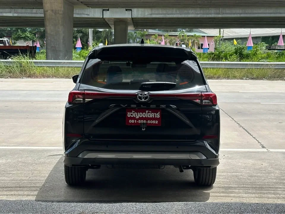 2023 Toyota Veloz III 2