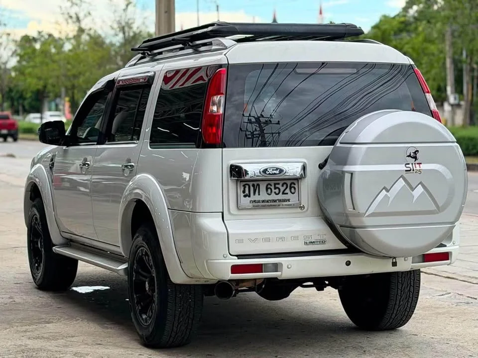 2009 Ford Everest I 3