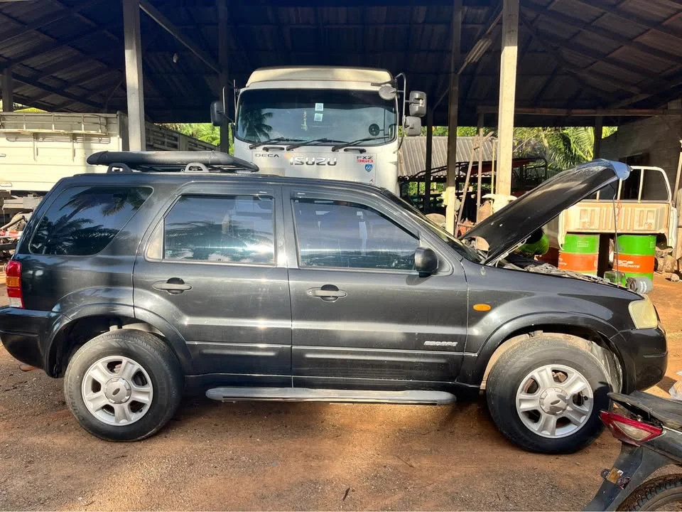 2003 Ford Escape I 3