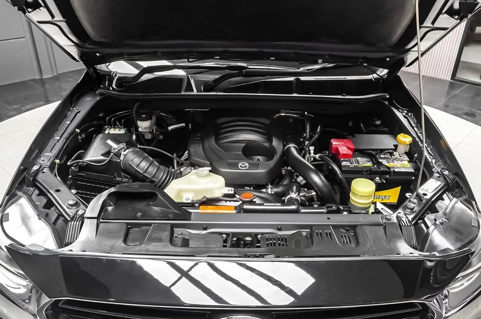 2021 Mazda BT-Series III 2