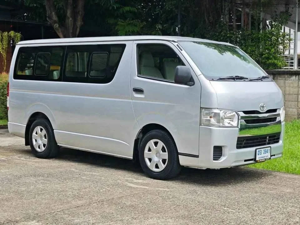 2017 Toyota HiAce V (H200) 3