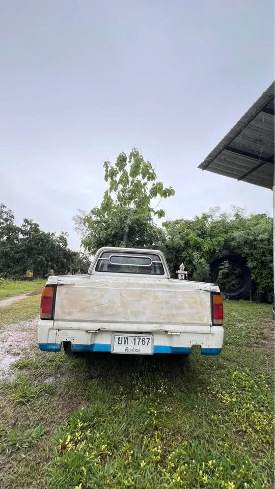 1990 Mazda B2500 IV 2