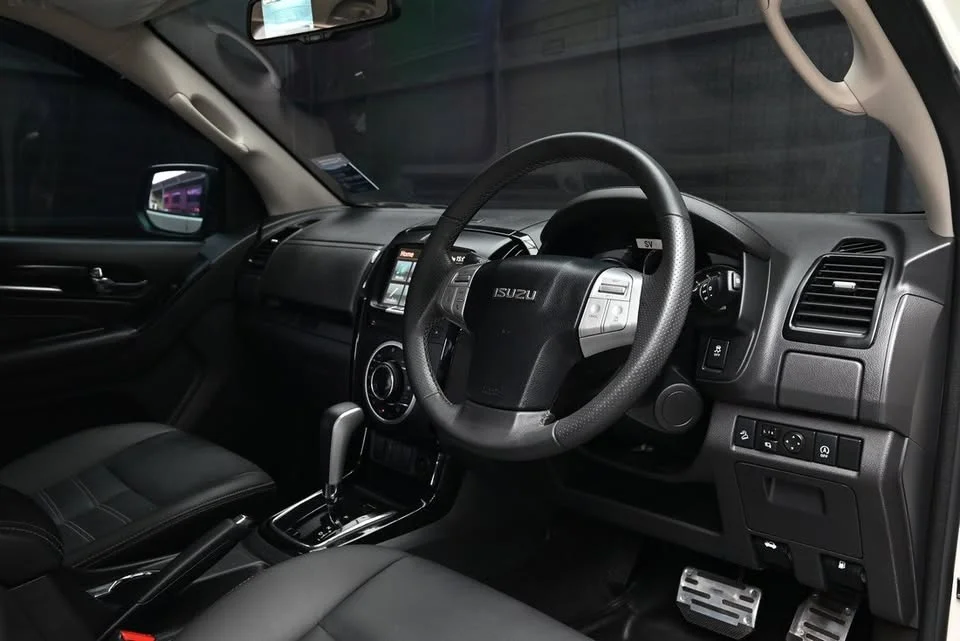 2020 Isuzu MU-X I 3