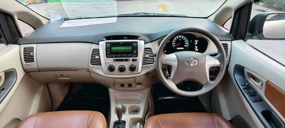 2011 Toyota Innova I 3