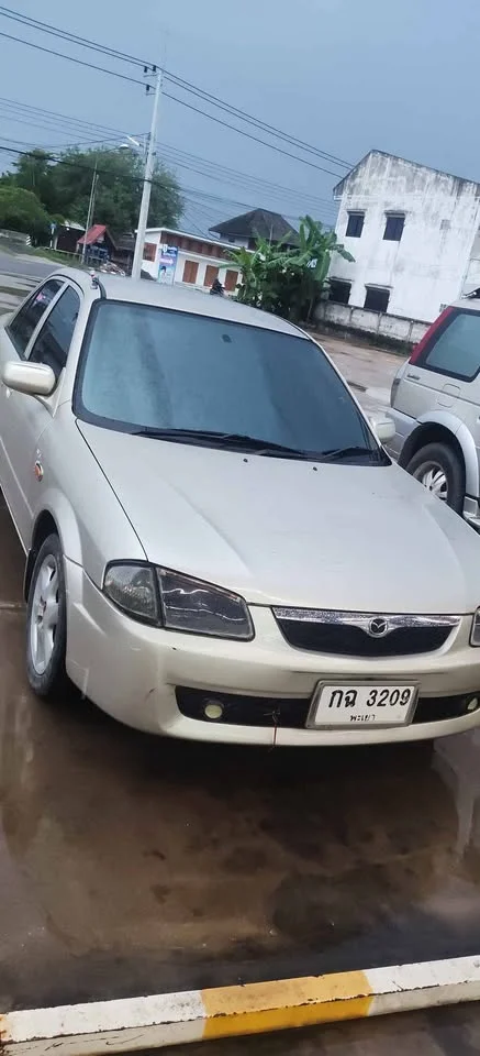 1988 Mazda 323 VIII 2