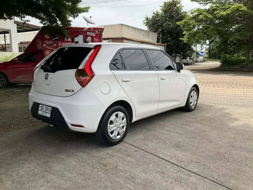 2015 MG 3 II 2