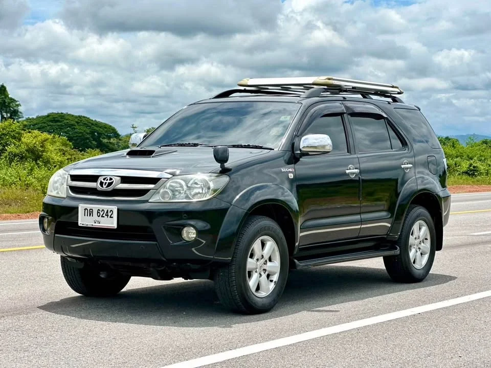 2007 Toyota Fortuner I 3